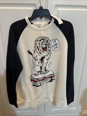 Pull&Bear Black and Cream Raglan Sweatshirt with Lion Sandwich Graphic